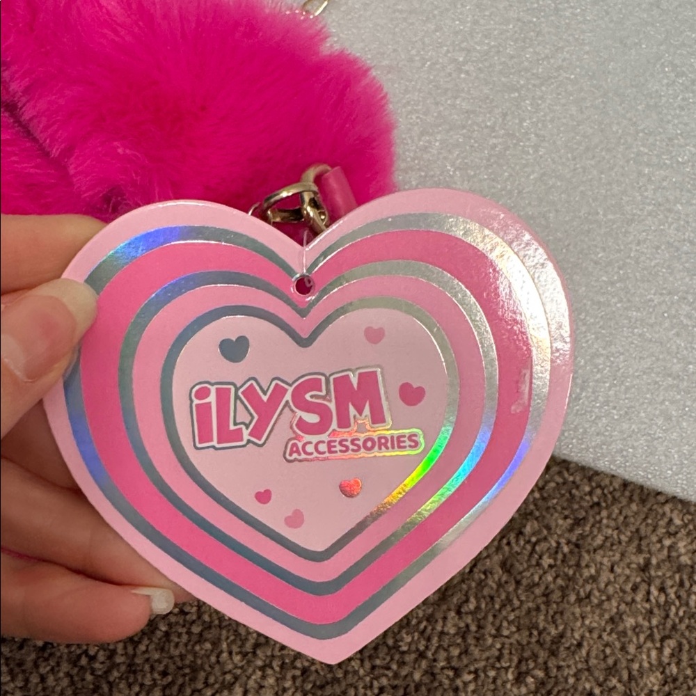 Fuzzy Pink Heart-Shaped crossbody bag ILYSM accessories NWT - Picture 3 of 4